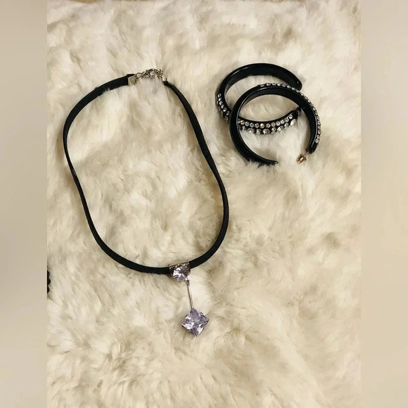 Rhinestone Circle Pendant Necklaces, Earrings & much more. - Picture 4 of 9